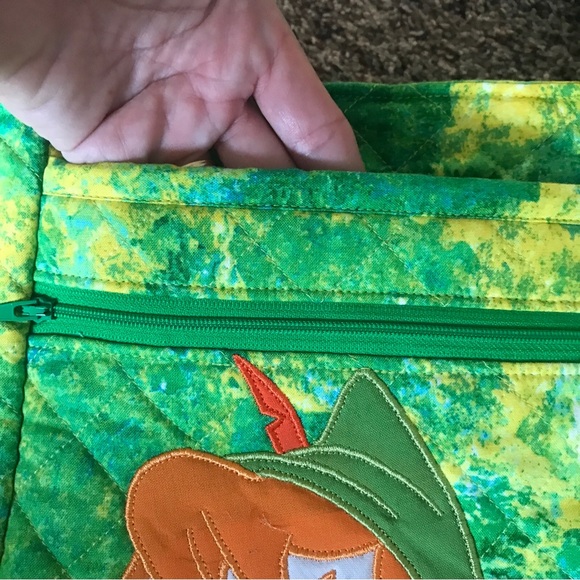 Quilted Peter Pan crossbody shoulder handbag purse Disney - Picture 7 of 9